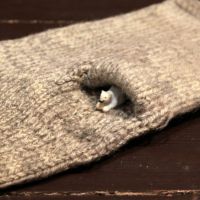 Luola / Cave (mitten thumb), 2022 Forssa